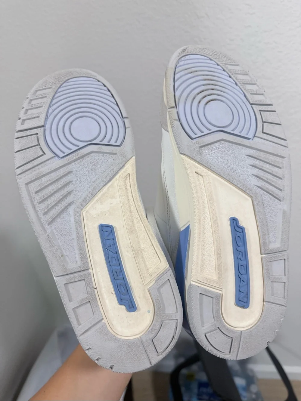Jordan retro 3 white and blue